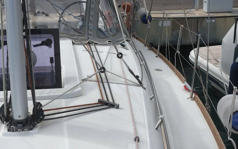 slider 8 Jeanneau Sun Odyssey 349