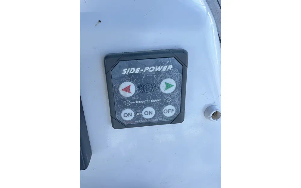 slider 17 Dufour 460 GL