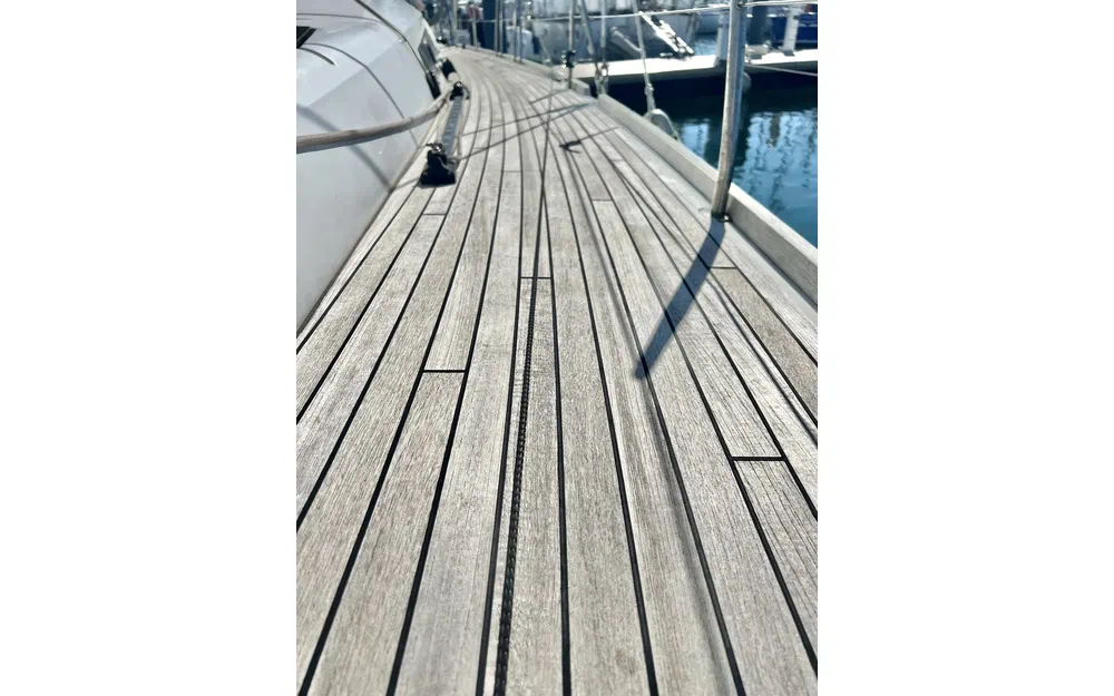 slider 33 Dufour 460 GL