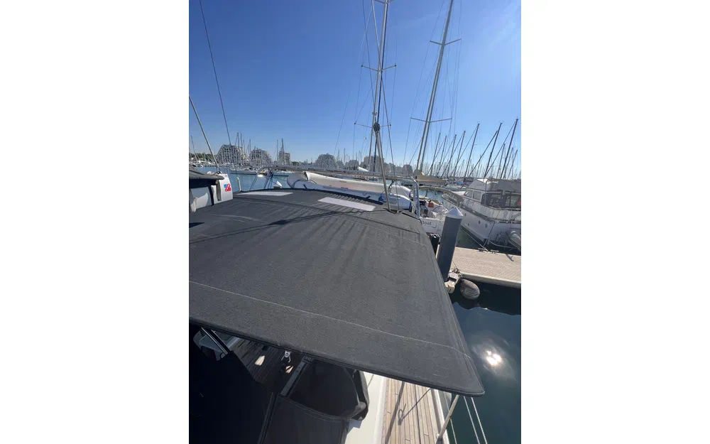 slider 37 Dufour 460 GL
