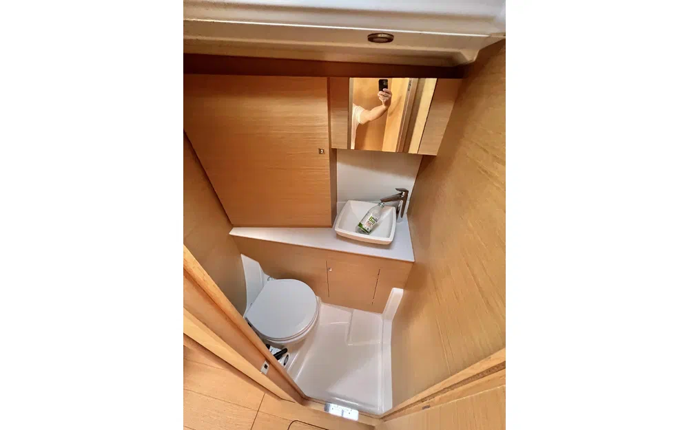 slider 81 Dufour 460 GL
