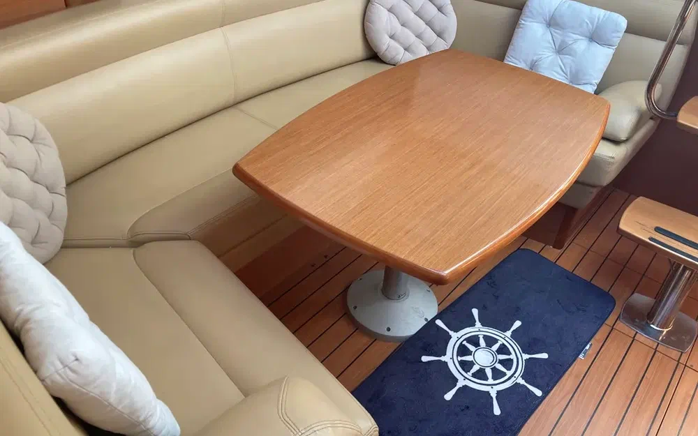 slider 23 Jeanneau Prestige 38 S