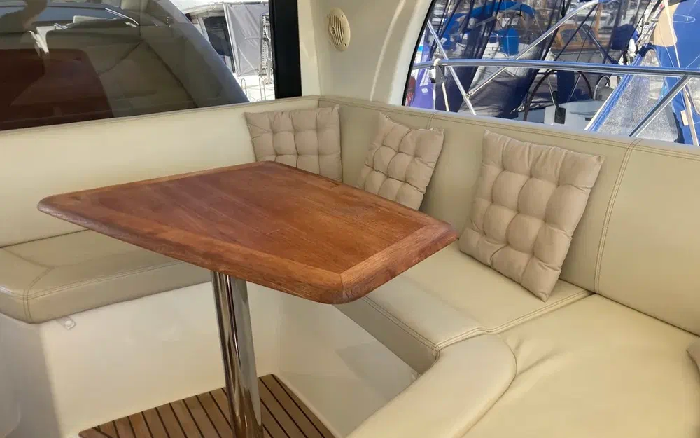 slider 20 Jeanneau Prestige 38 S