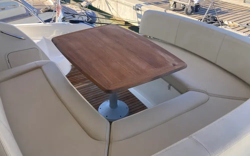 slider 8 Jeanneau Prestige 38 S