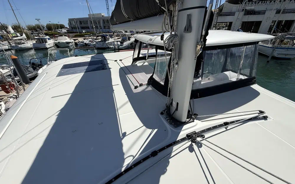 slider 12 Lagoon 42