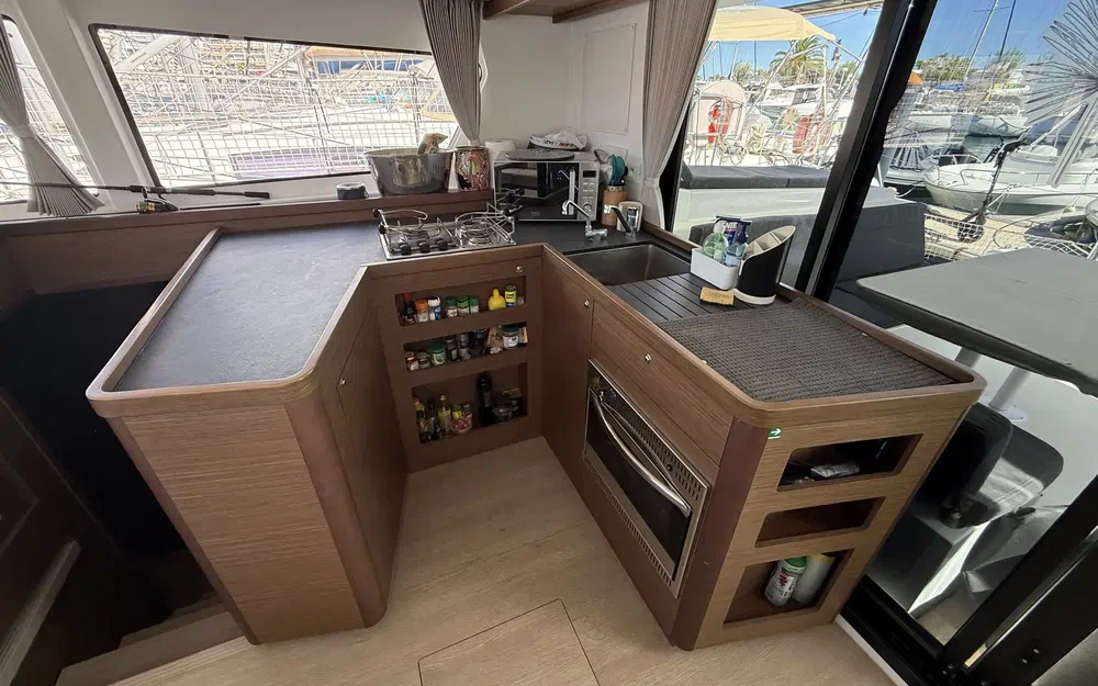 slider 23 Lagoon 42