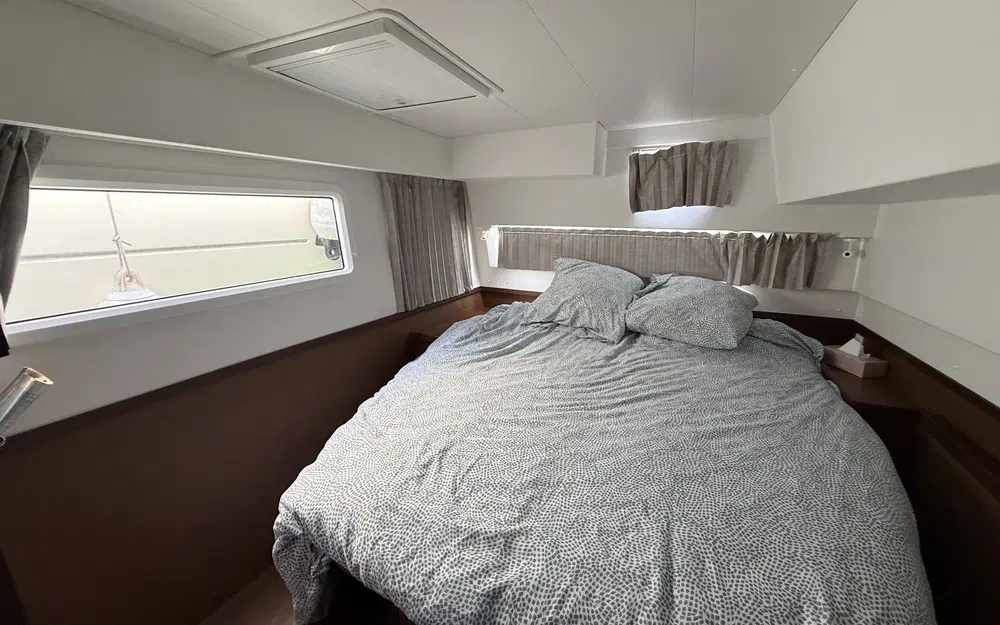 slider 36 Lagoon 42