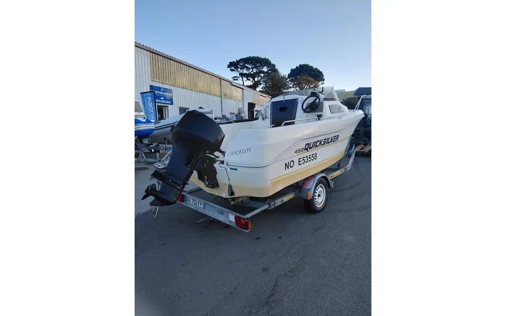 slider 2 Quicksilver 450 Cabine