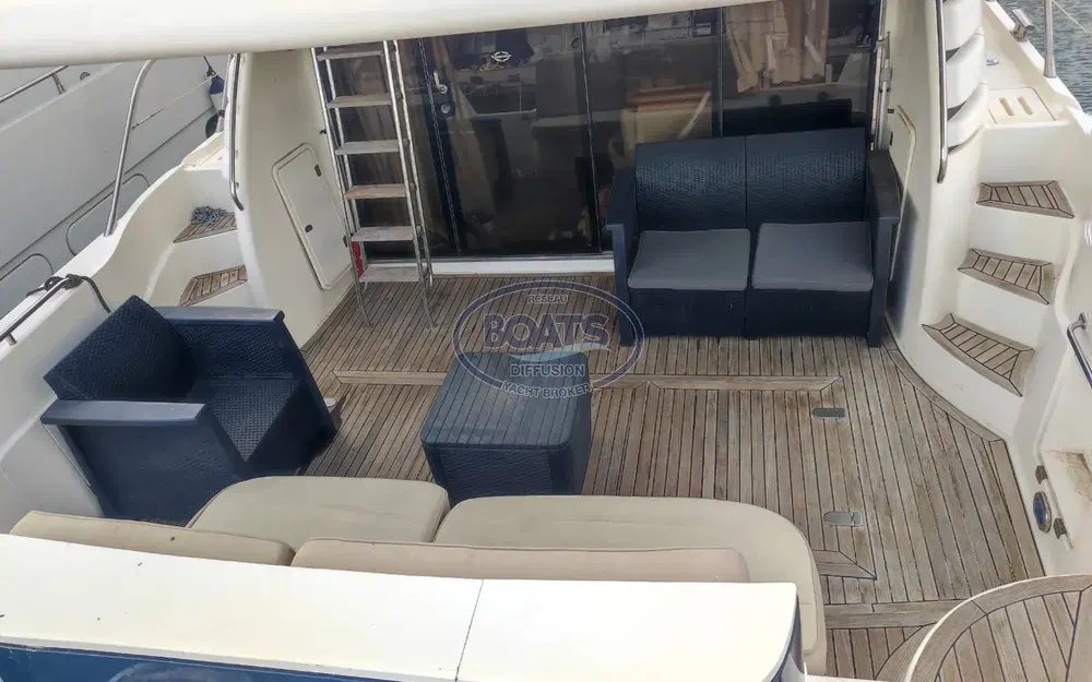 slider 1 Sunseeker Manhattan 58