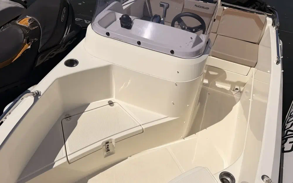 slider 9 Quicksilver Activ 455 Open