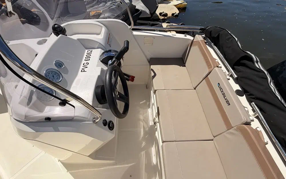 slider 11 Quicksilver Activ 455 Open