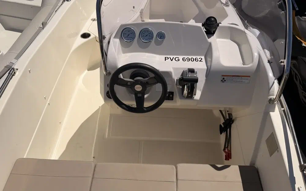 slider 13 Quicksilver Activ 455 Open