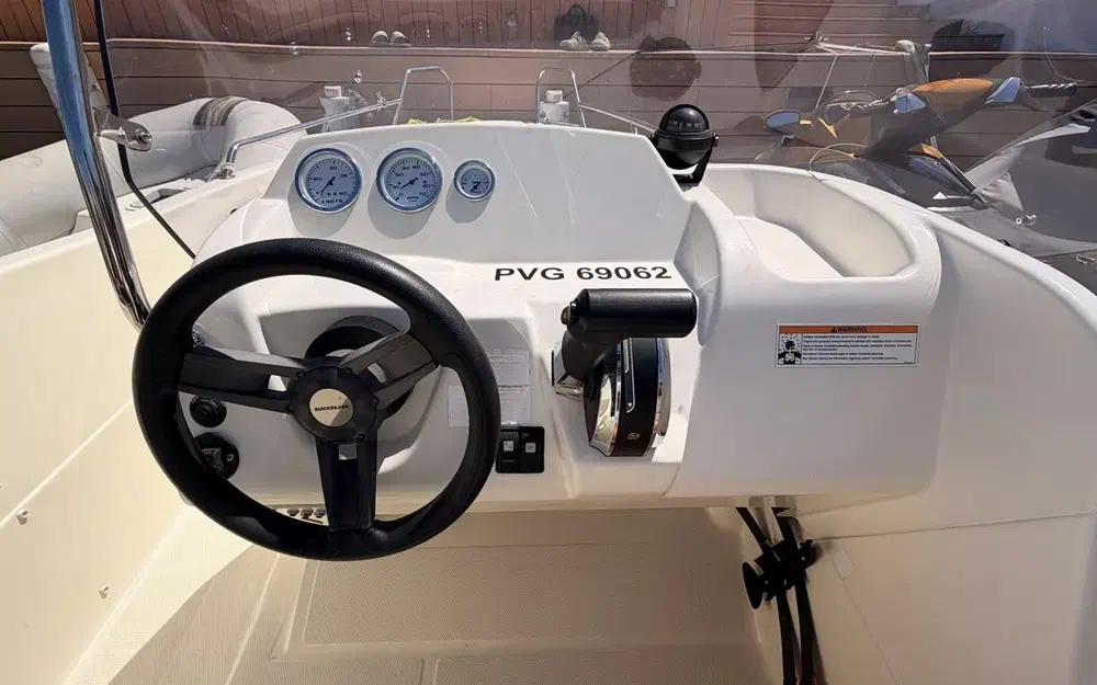slider 14 Quicksilver Activ 455 Open