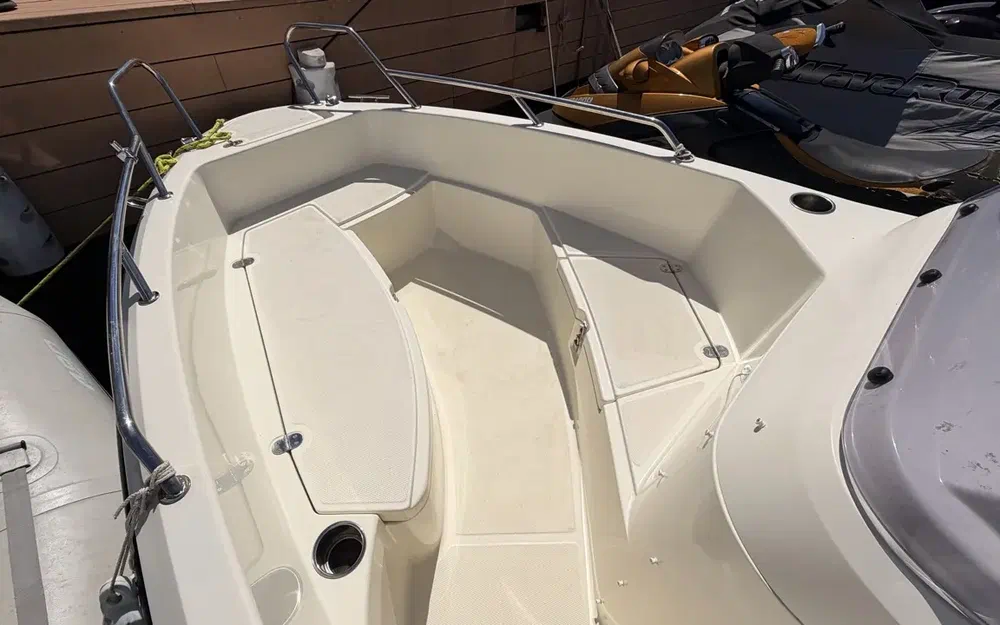slider 8 Quicksilver Activ 455 Open