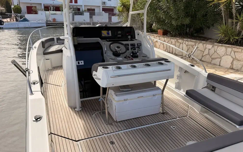 slider 21 Jeanneau Cap Camarat 9.0 CC