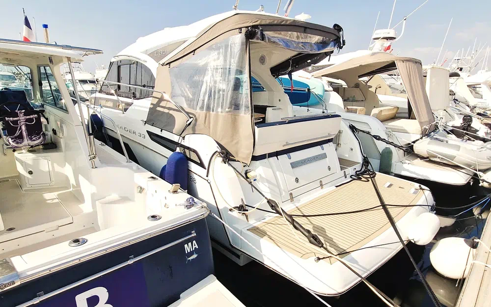 slider 0 Jeanneau Leader 33 Sportop