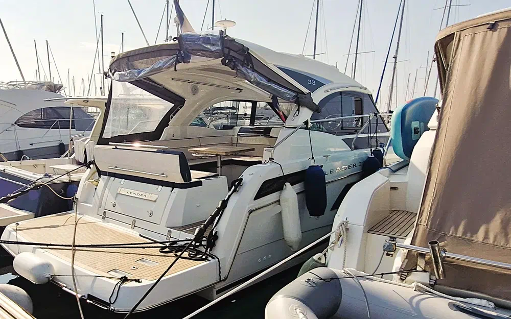 slider 1 Jeanneau Leader 33 Sportop