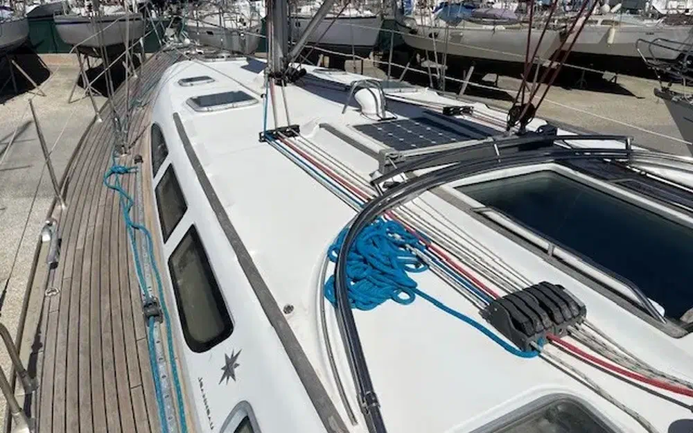 slider 16 Jeanneau Sun Odyssey 43