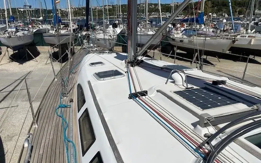 slider 17 Jeanneau Sun Odyssey 43