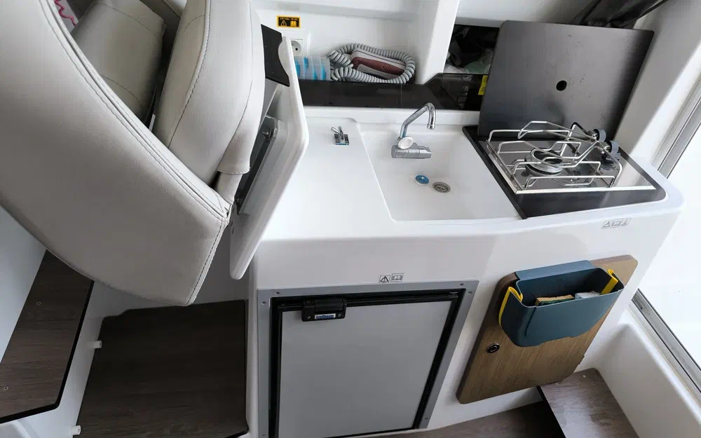 slider 3 Beneteau Antares 7 ANTARES 7 OB
