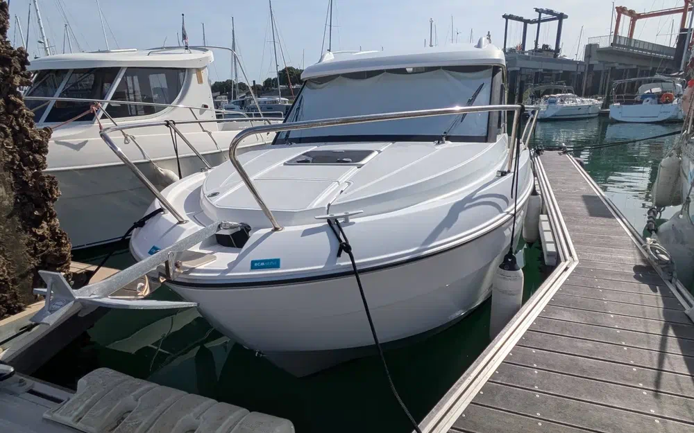 slider 4 Beneteau Antares 7 ANTARES 7 OB