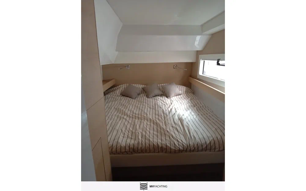 slider 4 Aventura Catamarans A37