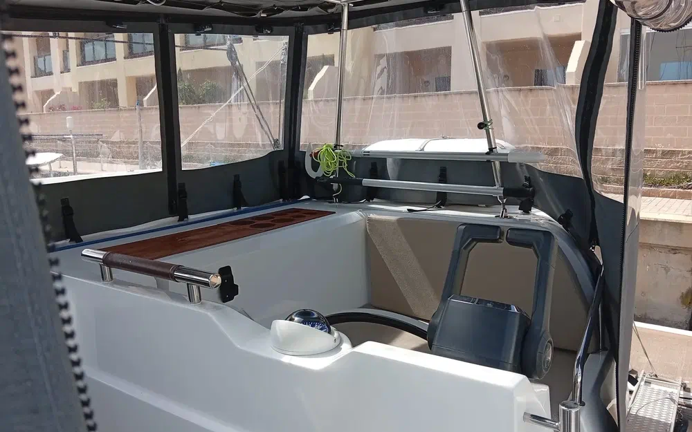 slider 7 Aventura Catamarans A37