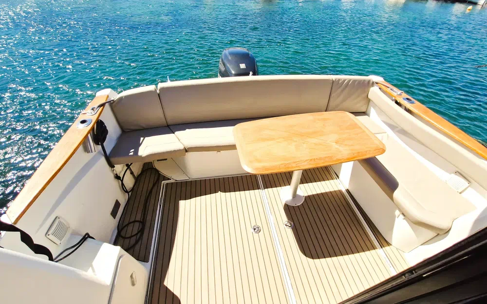 slider 12 Beneteau Antares 8.80 HB