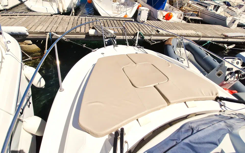 slider 11 Beneteau Antares 8.80 HB