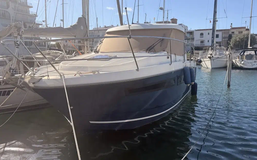 slider 0 Jeanneau Merry Fisher 855
