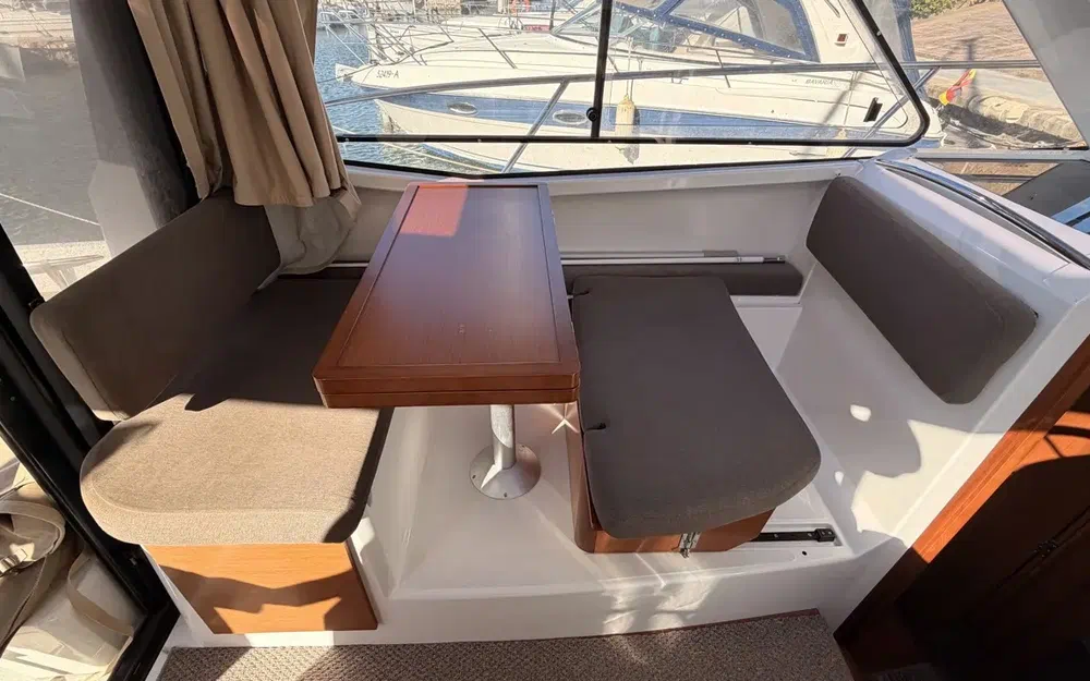 slider 13 Jeanneau Merry Fisher 855