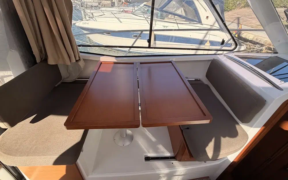 slider 5 Jeanneau Merry Fisher 855