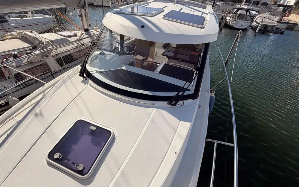 slider 7 Jeanneau Merry Fisher 855