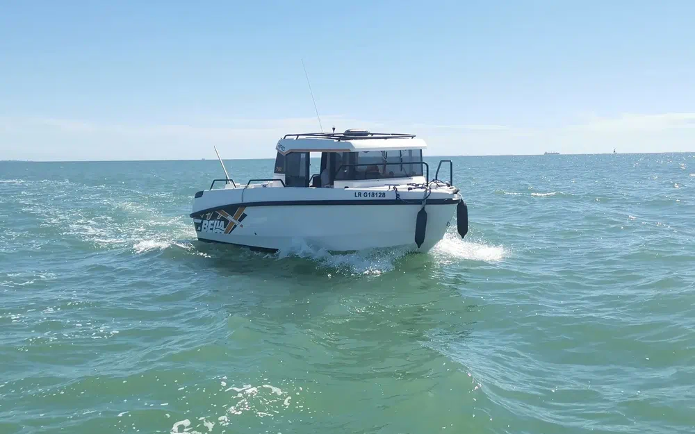 slider 17 Bella Boats 700 Raid