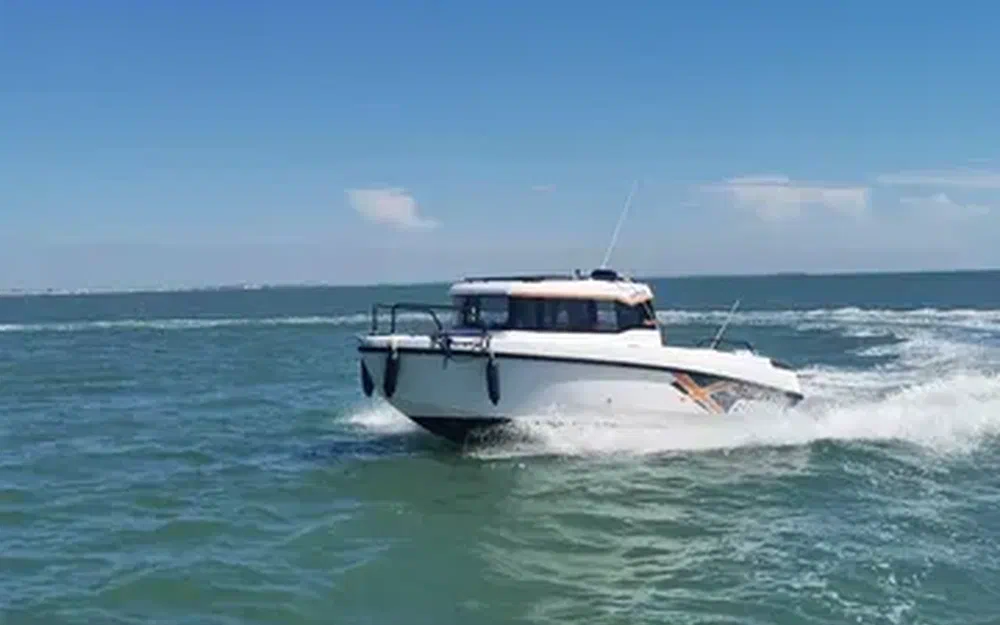 slider 4 Bella Boats 700 Raid