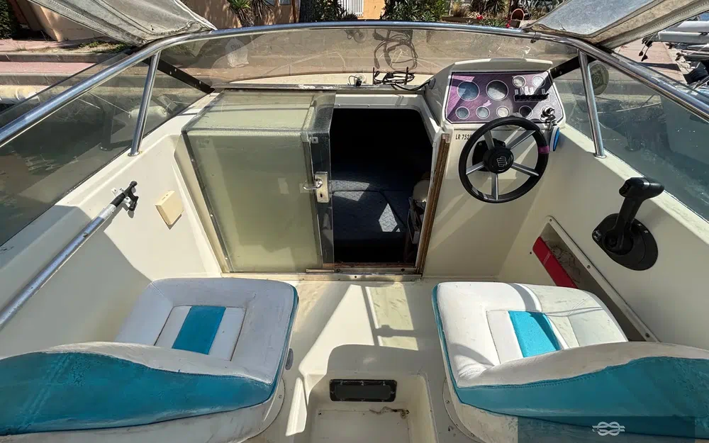 slider 3 Jeanneau Leader 650 Performance