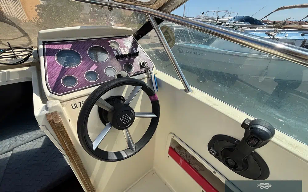 slider 4 Jeanneau Leader 650 Performance
