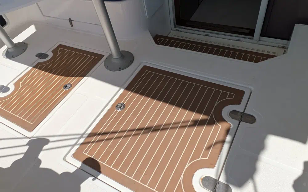 slider 12 Catana 47