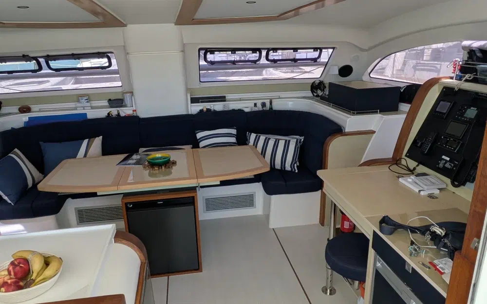 slider 10 Catana 47