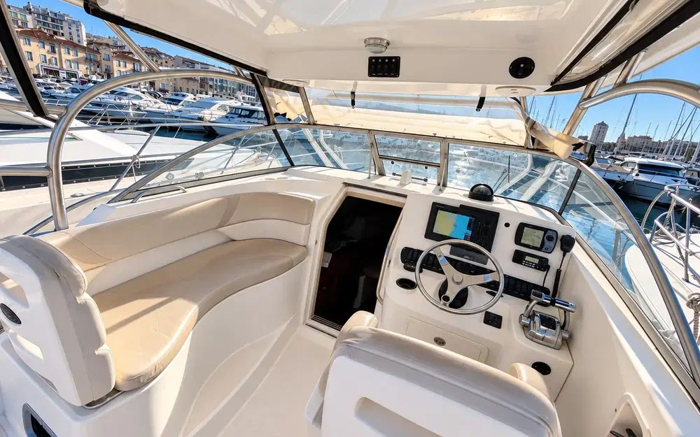 slider 10 Boston Whaler 305 Conquest