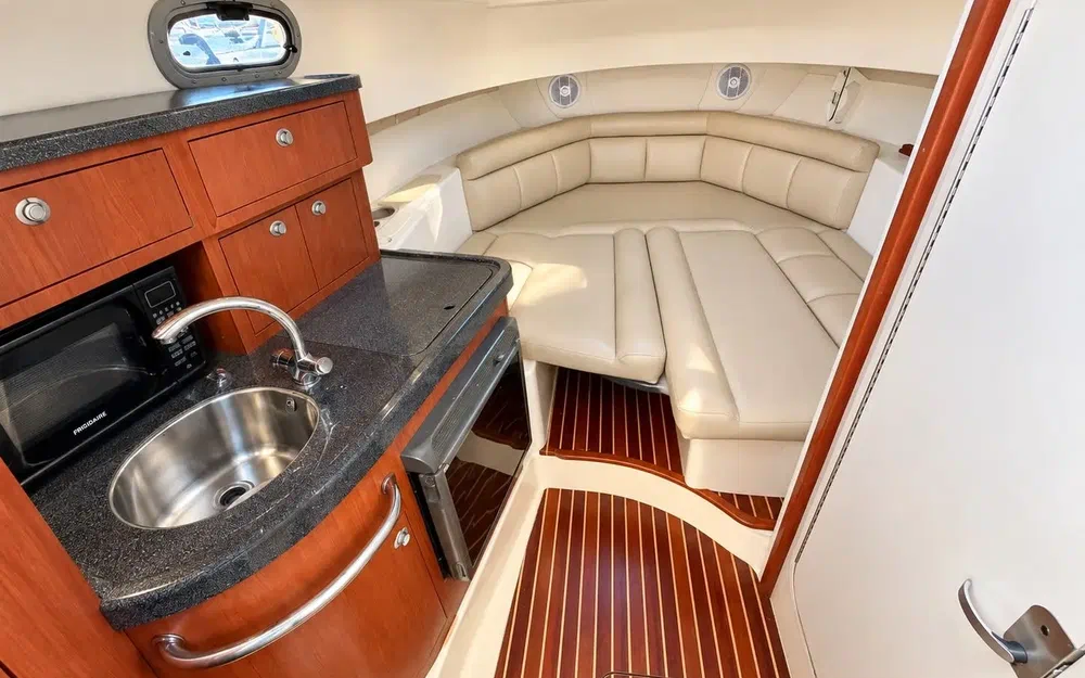 slider 18 Boston Whaler 305 Conquest