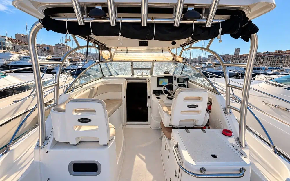 slider 6 Boston Whaler 305 Conquest