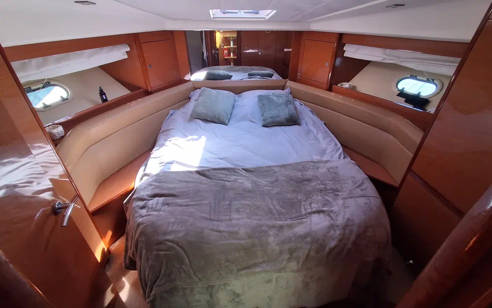 slider 14 Jeanneau Prestige 42 S