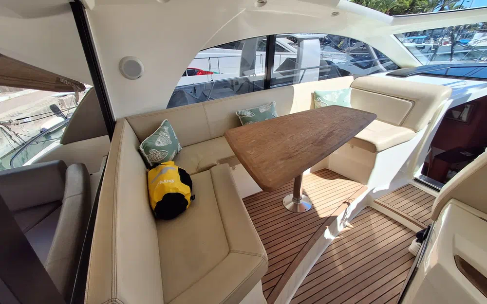 slider 6 Jeanneau Prestige 42 S