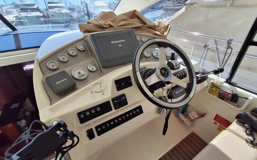 slider 8 Jeanneau Prestige 42 S