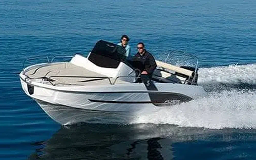 slider 0 Beneteau Flyer 6 SUNdeck