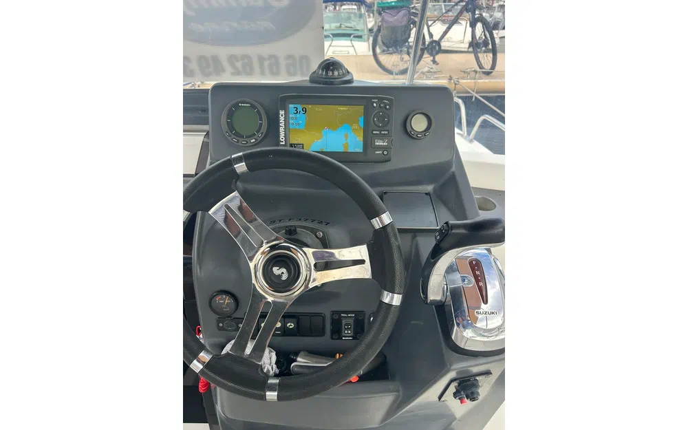 slider 5 Beneteau Flyer 6 SUNdeck