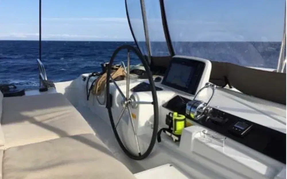 slider 5 Lagoon 46
