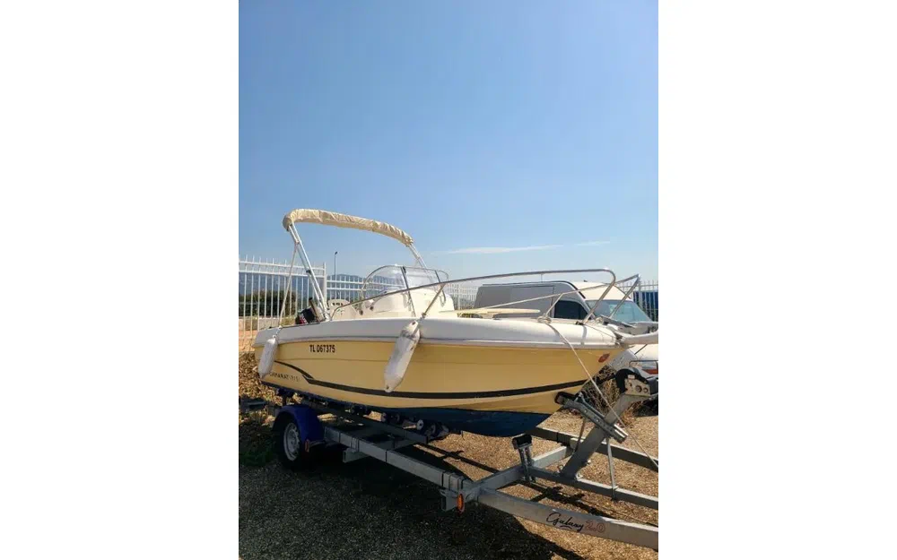 slider 0 Jeanneau Leader 515