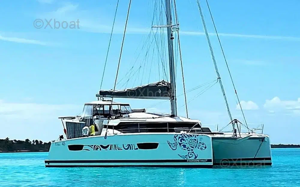 slider 0 Fountaine Pajot Elba 45